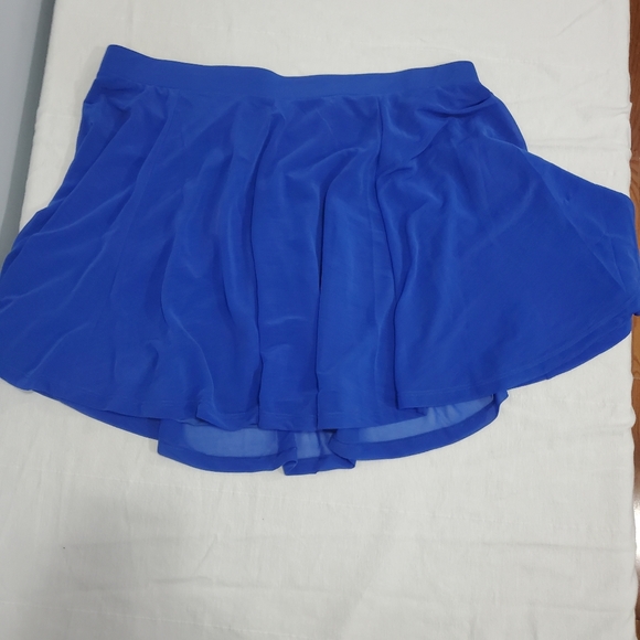 Modern Lux Dresses & Skirts - X L Blue wavy mini skirt